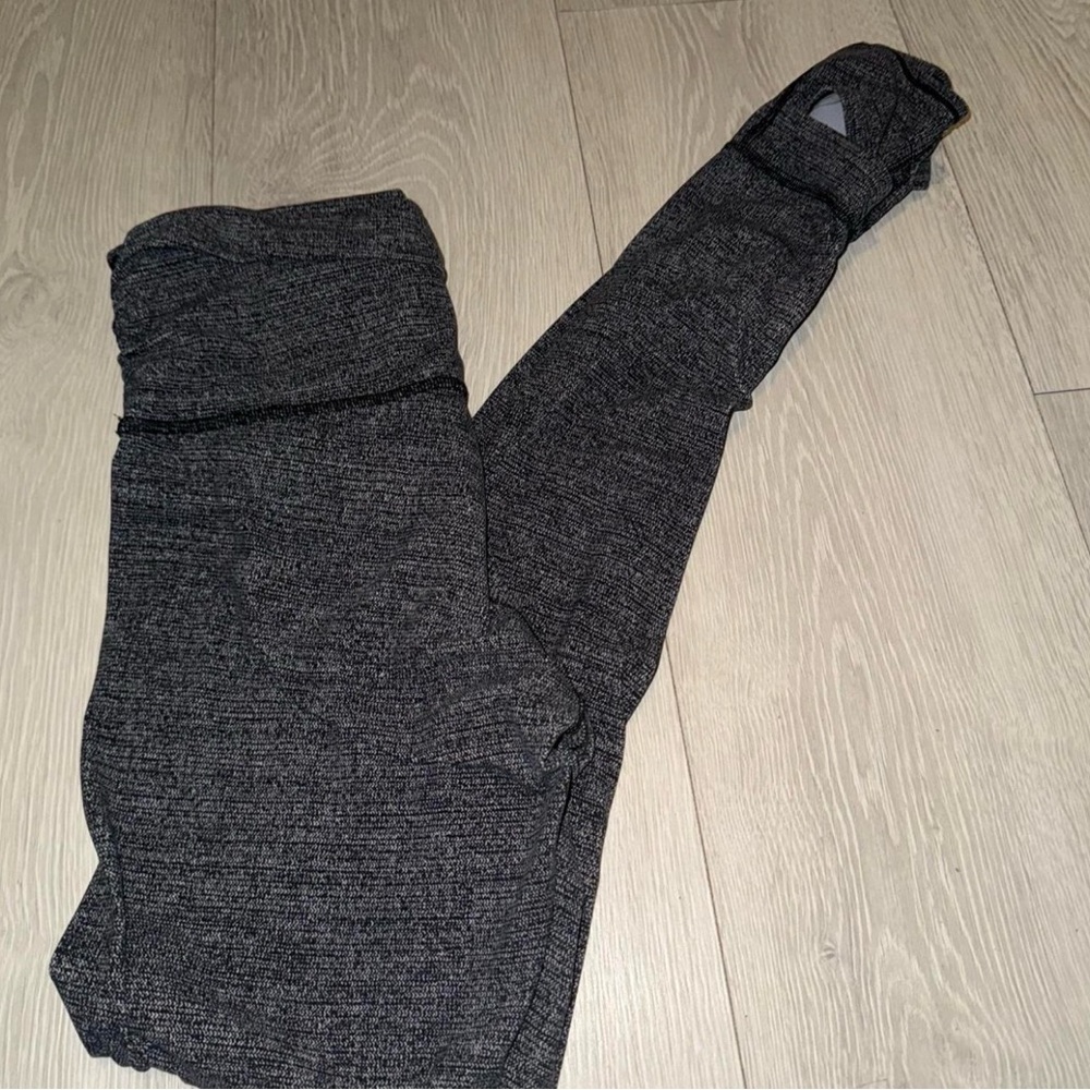Lululemon Athletica Black and Gray leggings